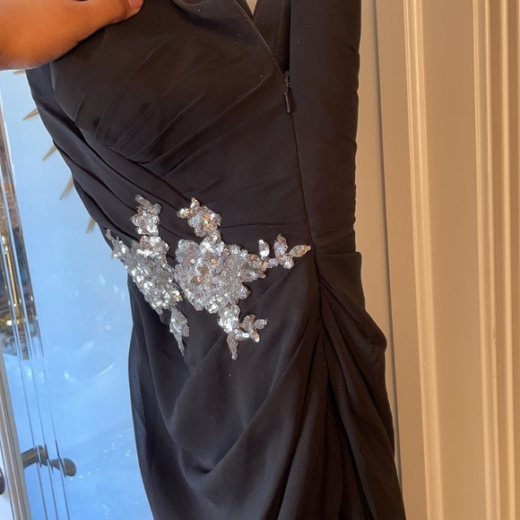 Dress - Picture 5 of 7